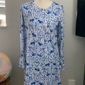 Ibkul blue and white with elephants on it. Medium